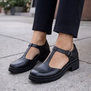 The Art Company “Birmingham” 1550 Black Leather T-Strap Mary Jane Made in Spain